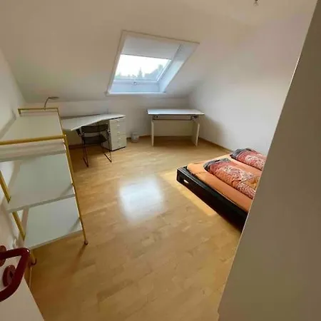 Apartamento Schoenes Dachapartment - Ideal Fuer Dienstreisen Gütersloh